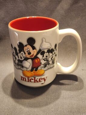 Disneyland Resort Mickey Mouse 3D Embossed Raised Coffee Mug Cup Red Disney Park